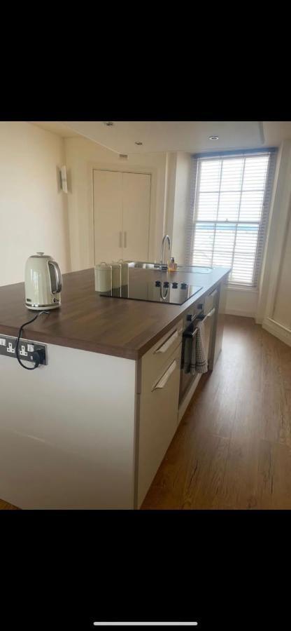 Caldey View- A Beautiful Flat In The Heart Oftenby Exterior foto